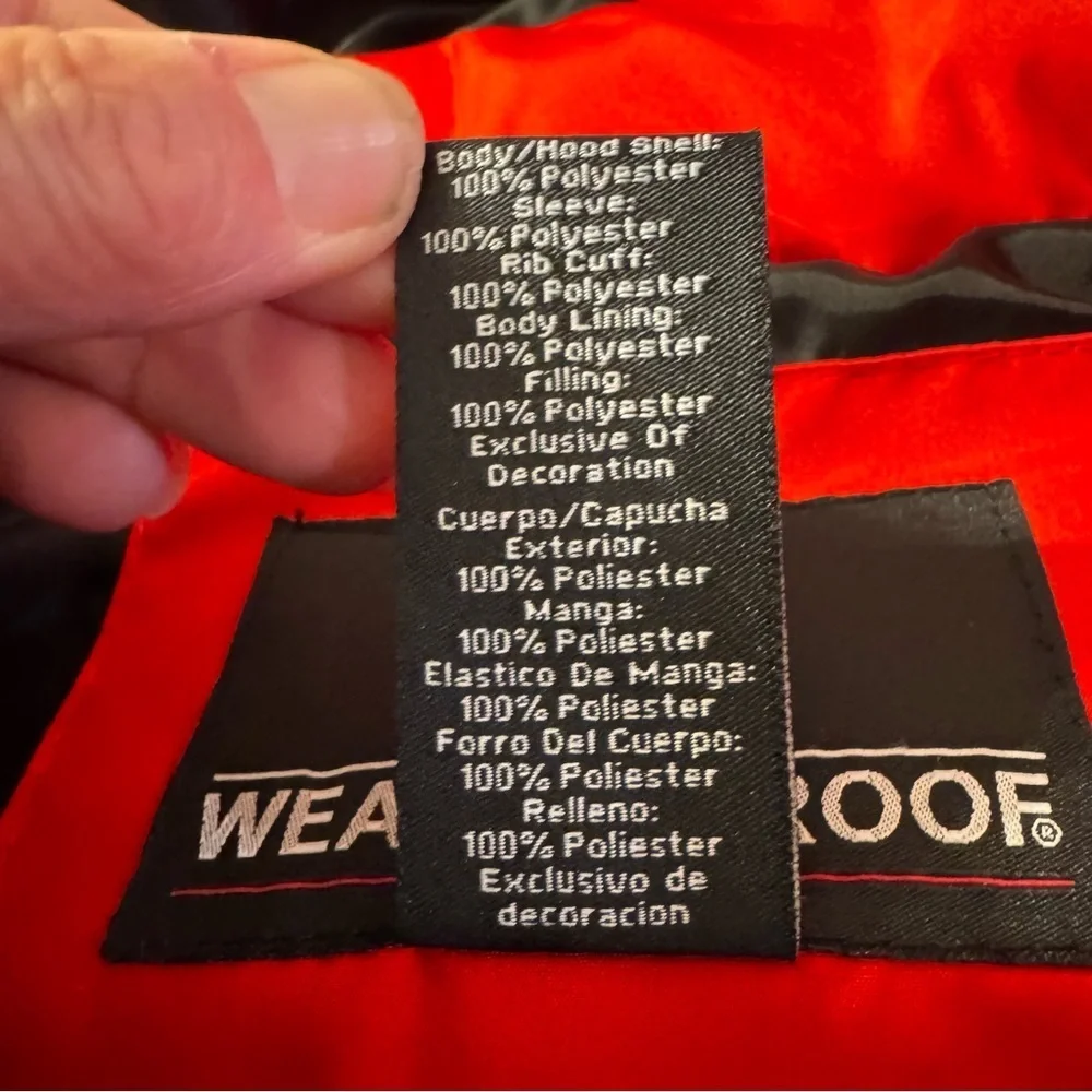 Weatherproof red black & gray puffer jacket with hood zip closure pockets, M.